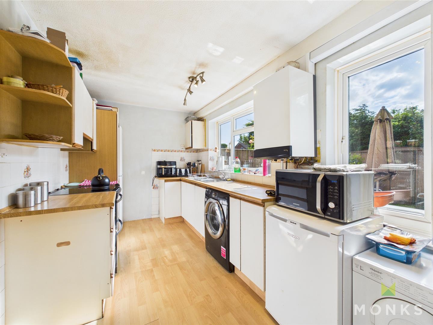 2 Campbell Close, Oswestry, SY11 2XW SSTC